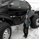 Illustration for article titled What the hell is this giant Russian car?